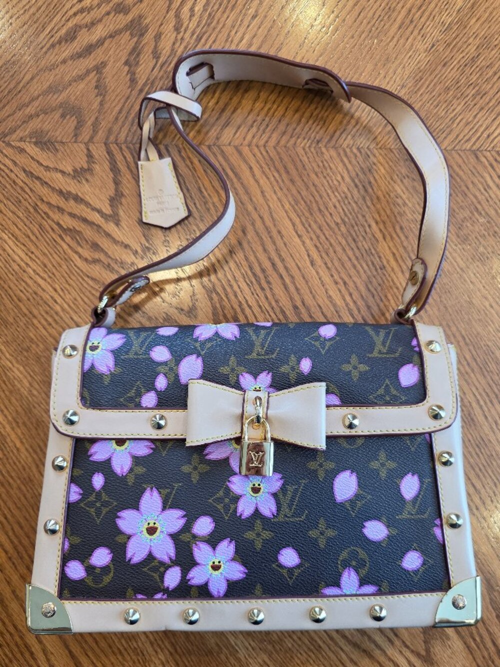 Woman's Floral Print Purse
